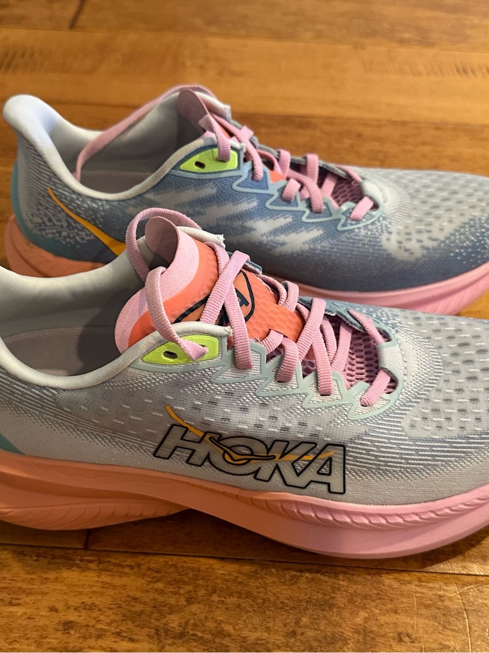 HOKA Women's Mach 6 Pink & Light Blue Running Shoes